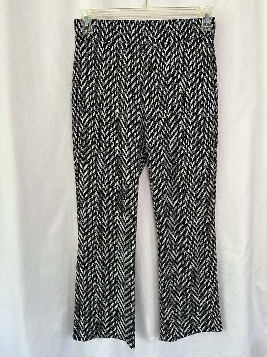 BCBG Generation Pants - BCBG Generation Womens Pants Black and White Chevron Knit Pull-On Pants Medium